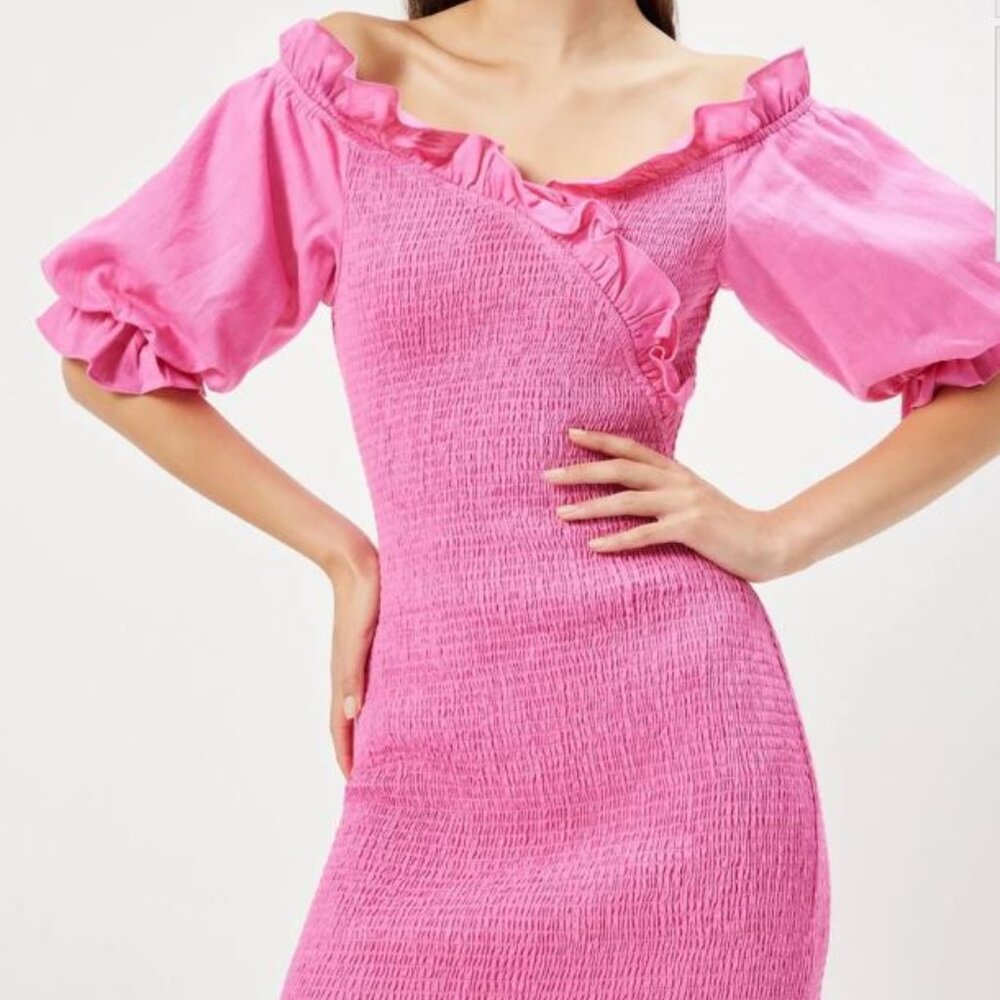 NWT Elliatt Guana Pink Smocked Puff Sleeve Ruffle Mini Dress